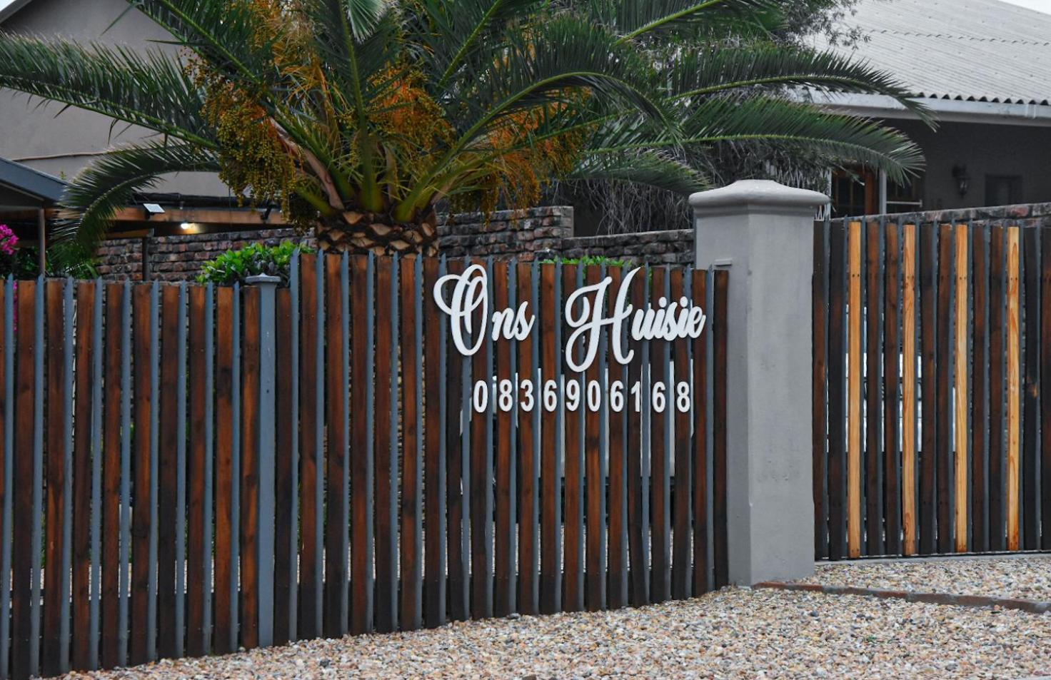 Ons Huisie - No Loadshedding Beaufort West Exterior photo